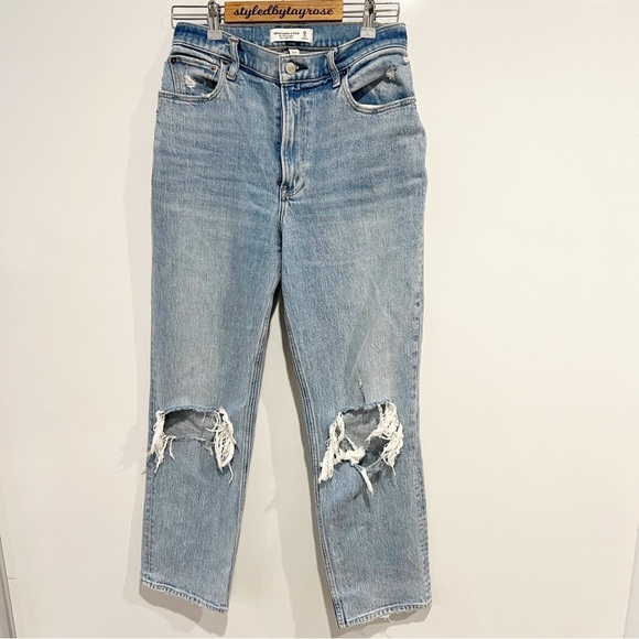 Abercrombie & Fitch Curve Love Ultra High Rise 90’s Straight Jean - Picture 4 of 8